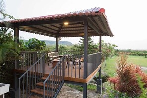 Exterior - Red Sun (Checheng)