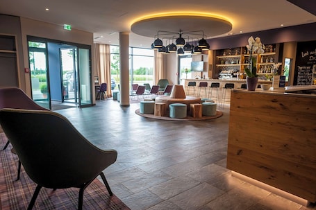 Lobby. Best Western Hotel The K Munich Unterfoehring