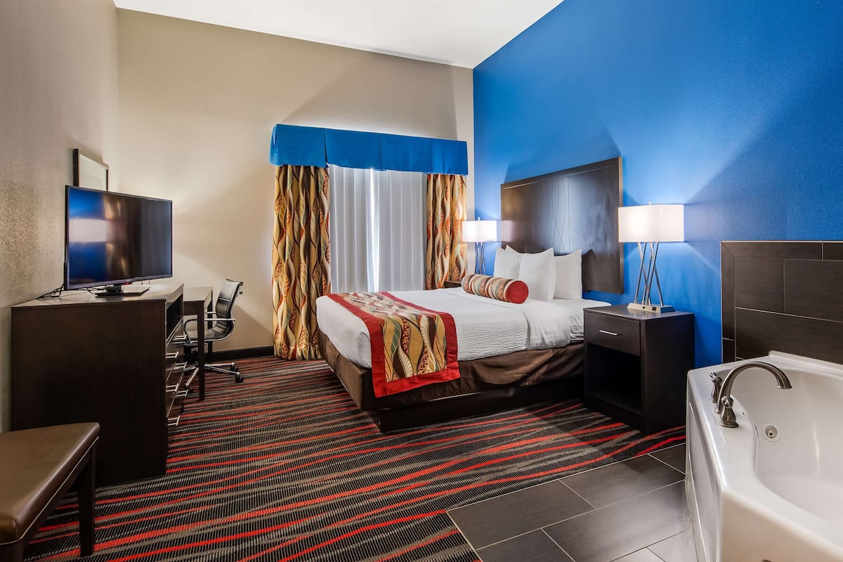 Suite, 1 King Bed, Non Smoking, Jetted Tub