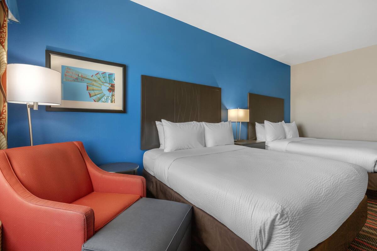 1 bedroom, premium bedding, pillow-top beds, in-room safe