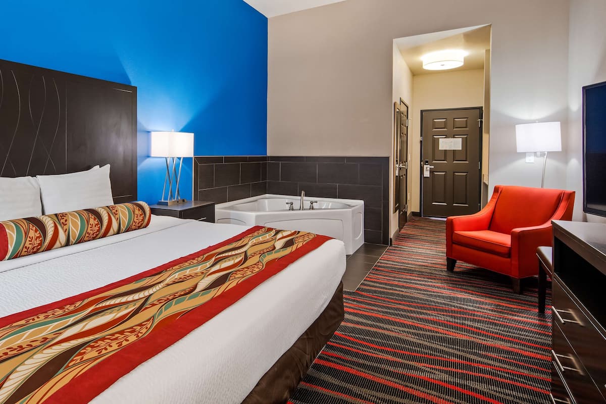 Suite, 1 King Bed, Non Smoking, Jetted Tub | 1 bedroom, premium bedding, pillowtop beds, in-room safe