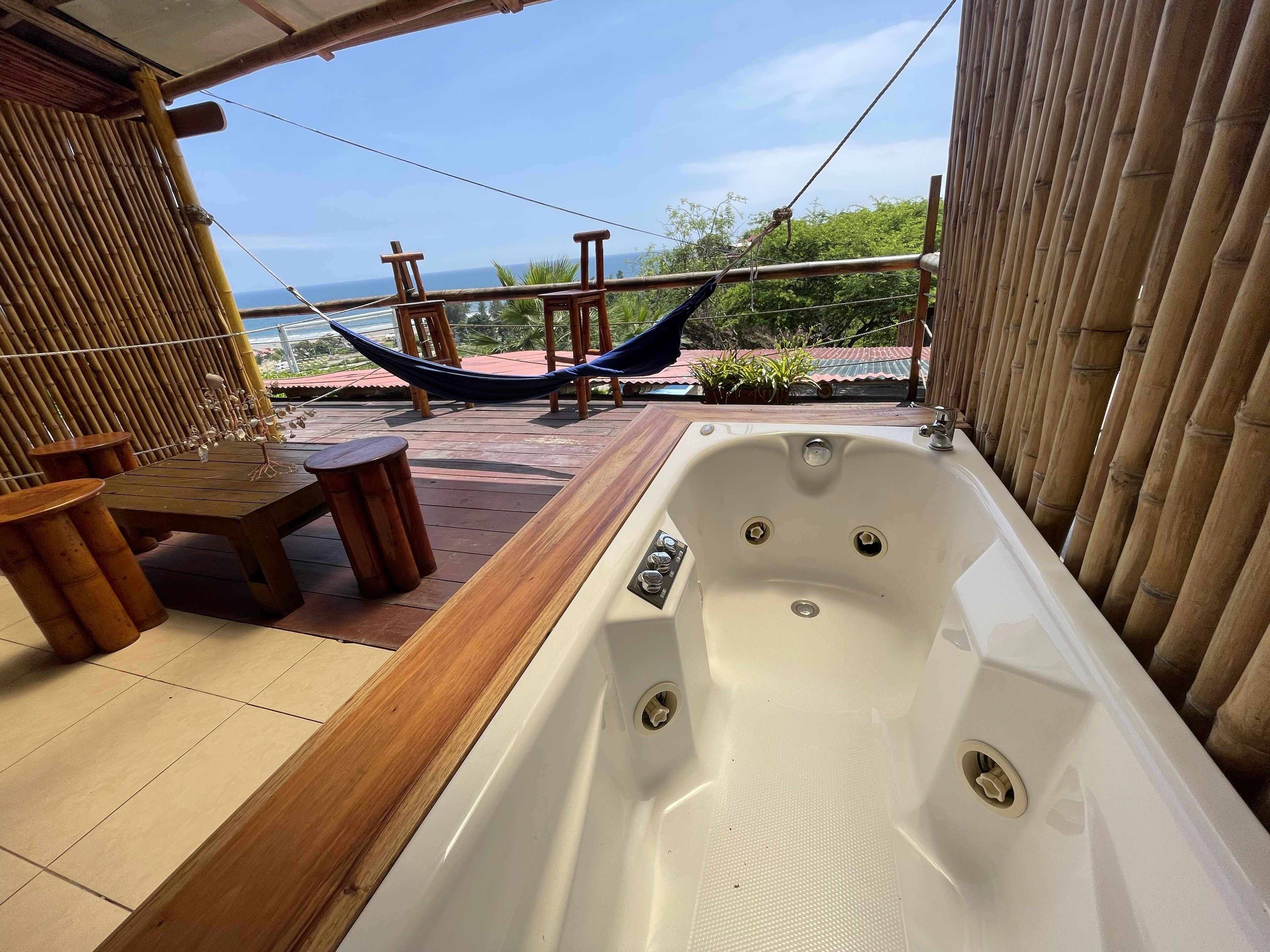 Ylelliset vuodevaatteet, ilmainen Wi-Fi, vuodevaatteet