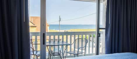 Building F Partial Ocean View | In-room safe, individually decorated, individually furnished, WiFi