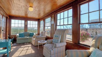 1 chambre, coffres-forts dans les chambres, décoration personnalisée