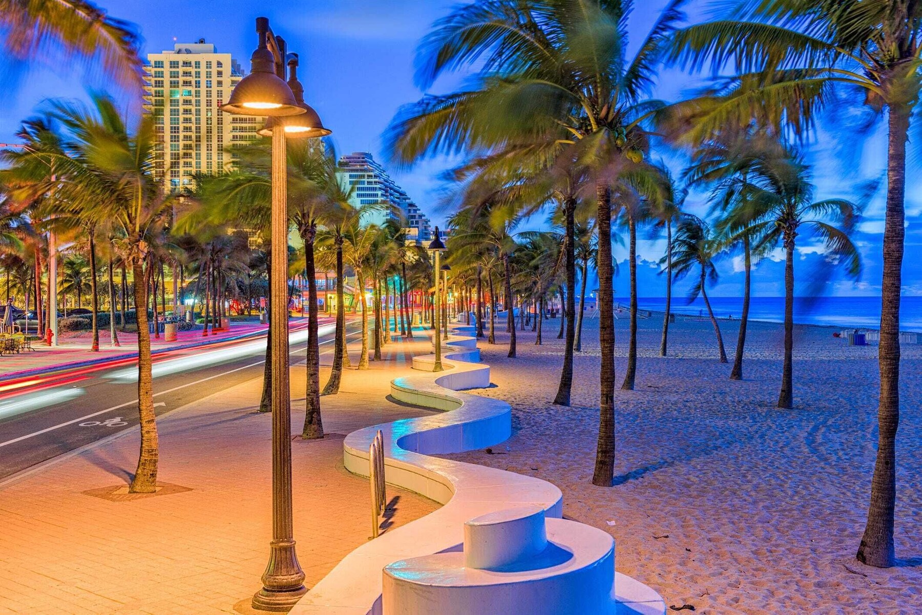 Beach nearby, white sand, beach towels
