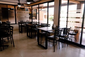 Front of property - Hotel del Rio (Liberia)