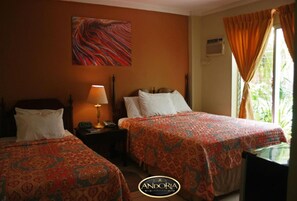 1 quarto, escrivaninha, Wi-Fi de cortesia, roupa de cama