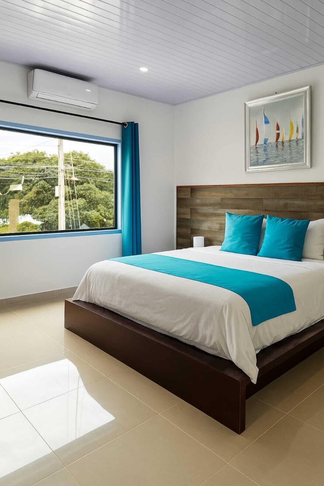 Suite, 1 très grand lit et 1 canapé-lit