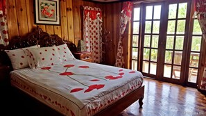Penthouse Honeymoon Suite | Free WiFi - Baguio Tiptop Vacation Homes (Baguio)