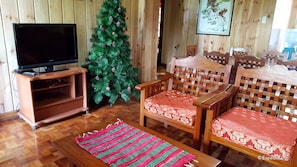 Lobby sitting area - Baguio Tiptop Vacation Homes (Baguio)