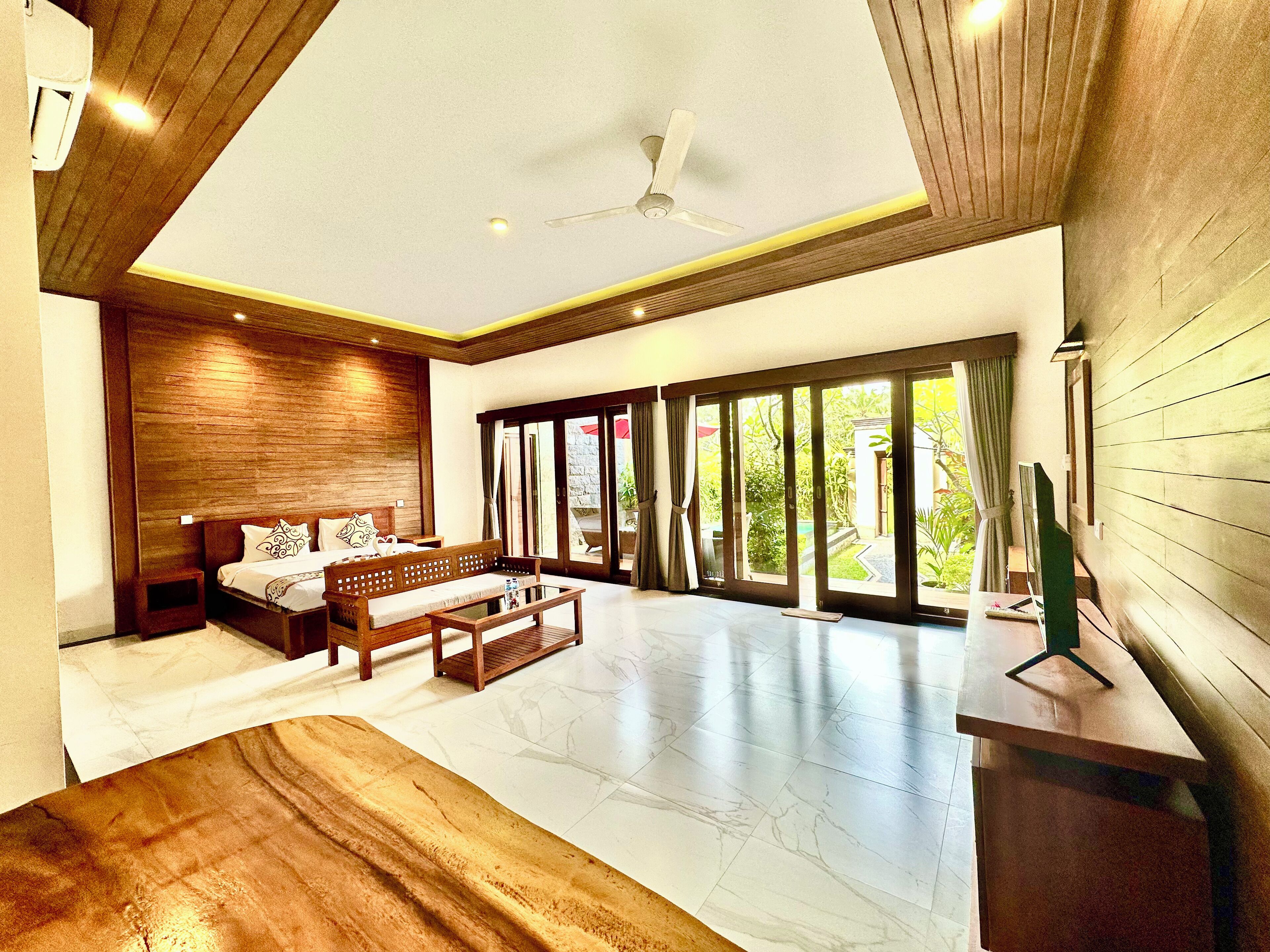 Luxury-Villa, 1 Schlafzimmer, eigener Pool | Minibar, Zimmersafe, Schreibtisch, laptopgeeigneter Arbeitsplatz