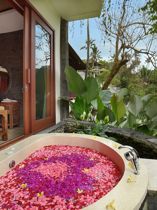 Body treatments, aromatherapy, body scrubs, reflexology