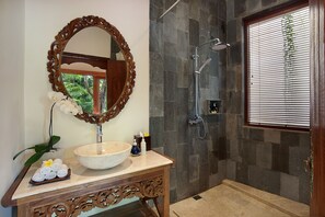 Body treatments, aromatherapy, body scrubs, reflexology - Jannata Resort and Spa (Ubud)