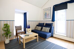 舒適雙人房, 1 間臥室, 非吸煙房, 花園 (Nr. 2) | 起居區 | 平面電視