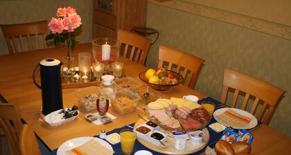 Ferienwohnungen & GĂ€stezimmer Kachel