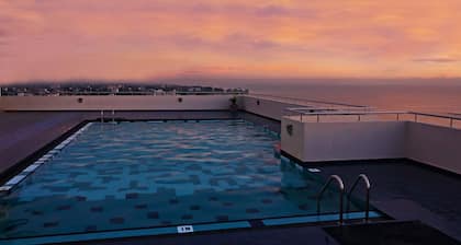 The Penthouse Above Sea