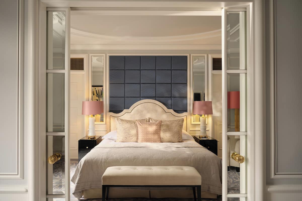 Suite (River)