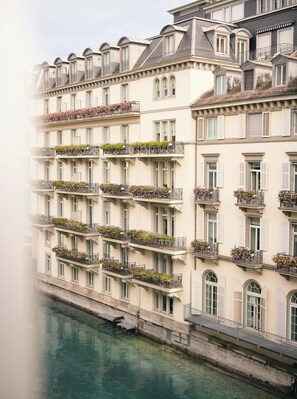 Front of property - Baur au Lac (Zürich)