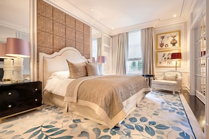 Suíte, ao lado do lago (Corner) | Roupas de cama premium, frigobar (abastecido com itens grátis)
