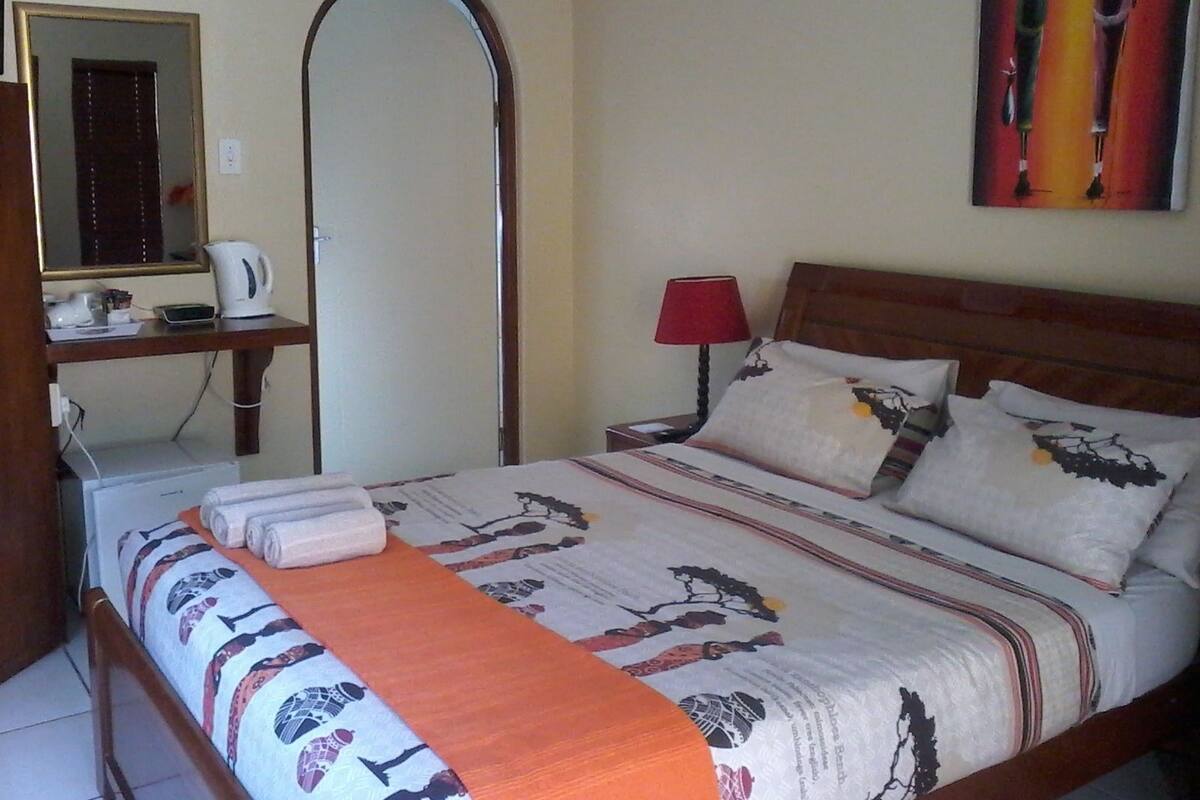 Double Room | Bar mini, meja, seterika/papan seterika, katil lipat simpan/tambahan