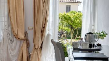 Deluxe-Zimmer | 1 Schlafzimmer, Schreibtisch, kostenloses WLAN, Bettwäsche