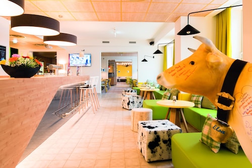Hey Lou Hotel Piding