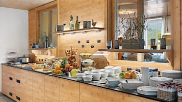 Daily buffet breakfast (EUR 19.95 per person)