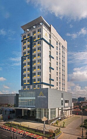 Exterior - Arte Hotel Bandar Lampung (Bandar Lampung)