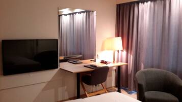 Double Room | 1 bedroom, desk, free WiFi, bed sheets