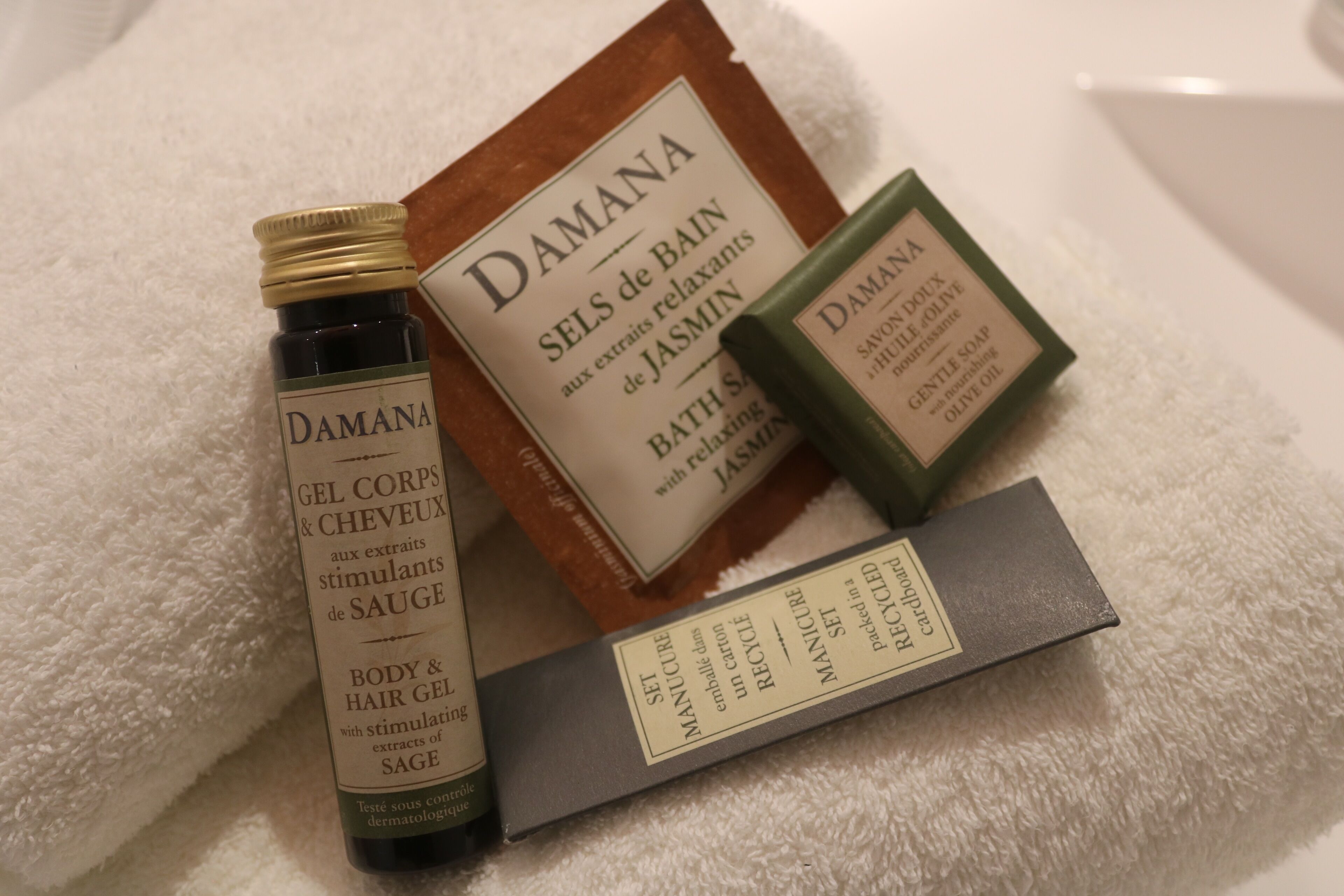 suite | bathroom | rainfall showerhead, free toiletries, hair dryer, towels