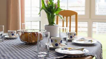 House, 3 Bedrooms, Kitchen | In-room dining