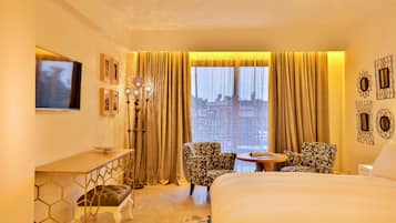 Room (Charme) | Premium bedding, pillowtop beds, minibar, in-room safe