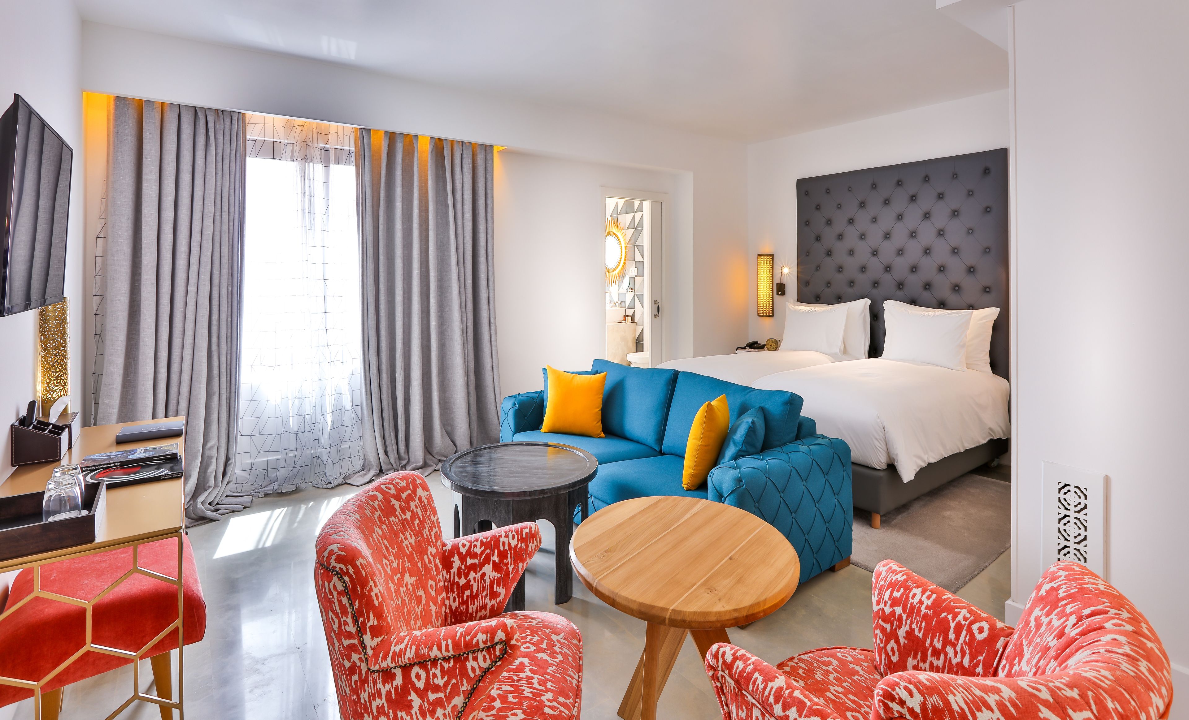 deluxe suite | premium bedding, pillow-top beds, minibar, in-room safe
