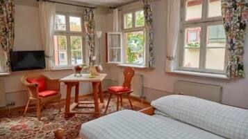 Double Room | Premium bedding, minibar, desk, free cribs/infant beds