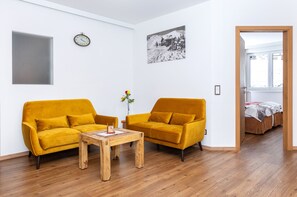 Apartment, 2 Bedrooms, Balcony (exkl. Final cleaning and city tax) | 住宿内部