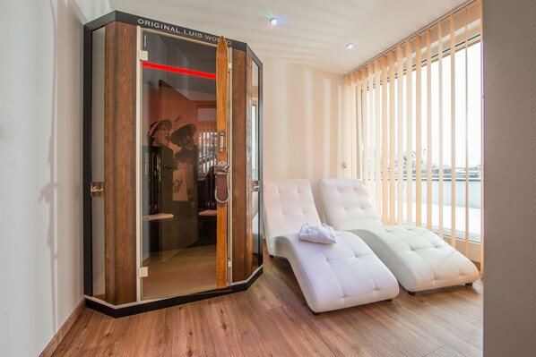 Penthouse, 3 Bedrooms with terrace 130m² (exkl. Final cleaning and city tax) | 桑拿