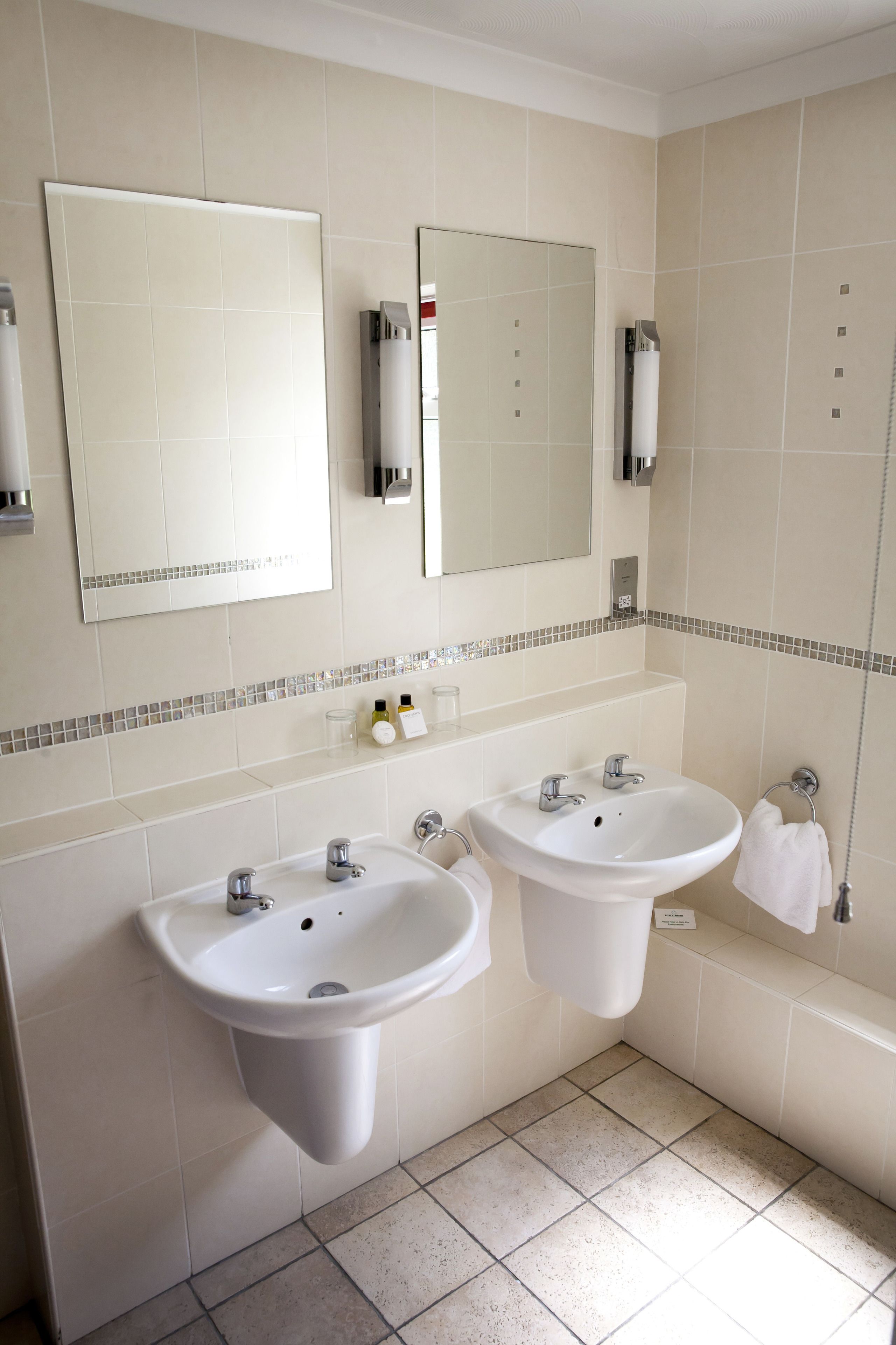 luxury room | bathroom | free toiletries, hair dryer, towels