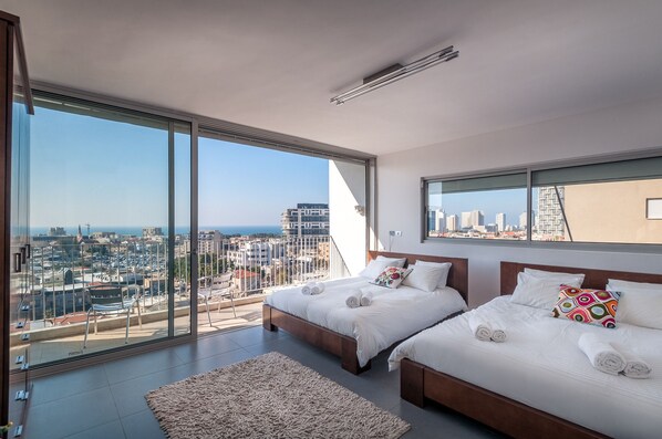 Premium Penthouse, 2 Bedrooms, Terrace, Beach View | 2 bedrooms, premium bedding, in-room safe, iron/ironing board - Incredible Penthouse in Tel Aviv (Tel Aviv)
