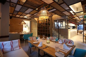 Food court - BO Hotel (Palma de Mallorca)