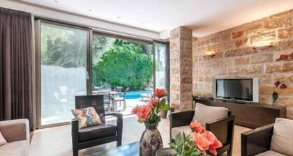 Villa - Herzliya Pituah