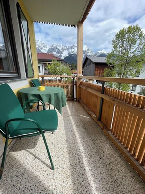 Double Room, Balcony, Mountain View | Terrace/patio - Gästehaus Gastl (Mieming)