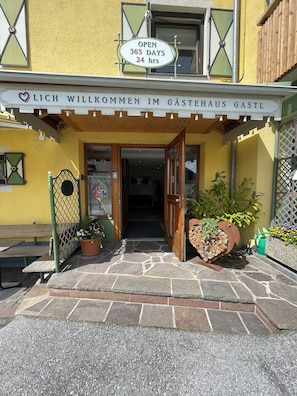 Reception - Gästehaus Gastl (Mieming)