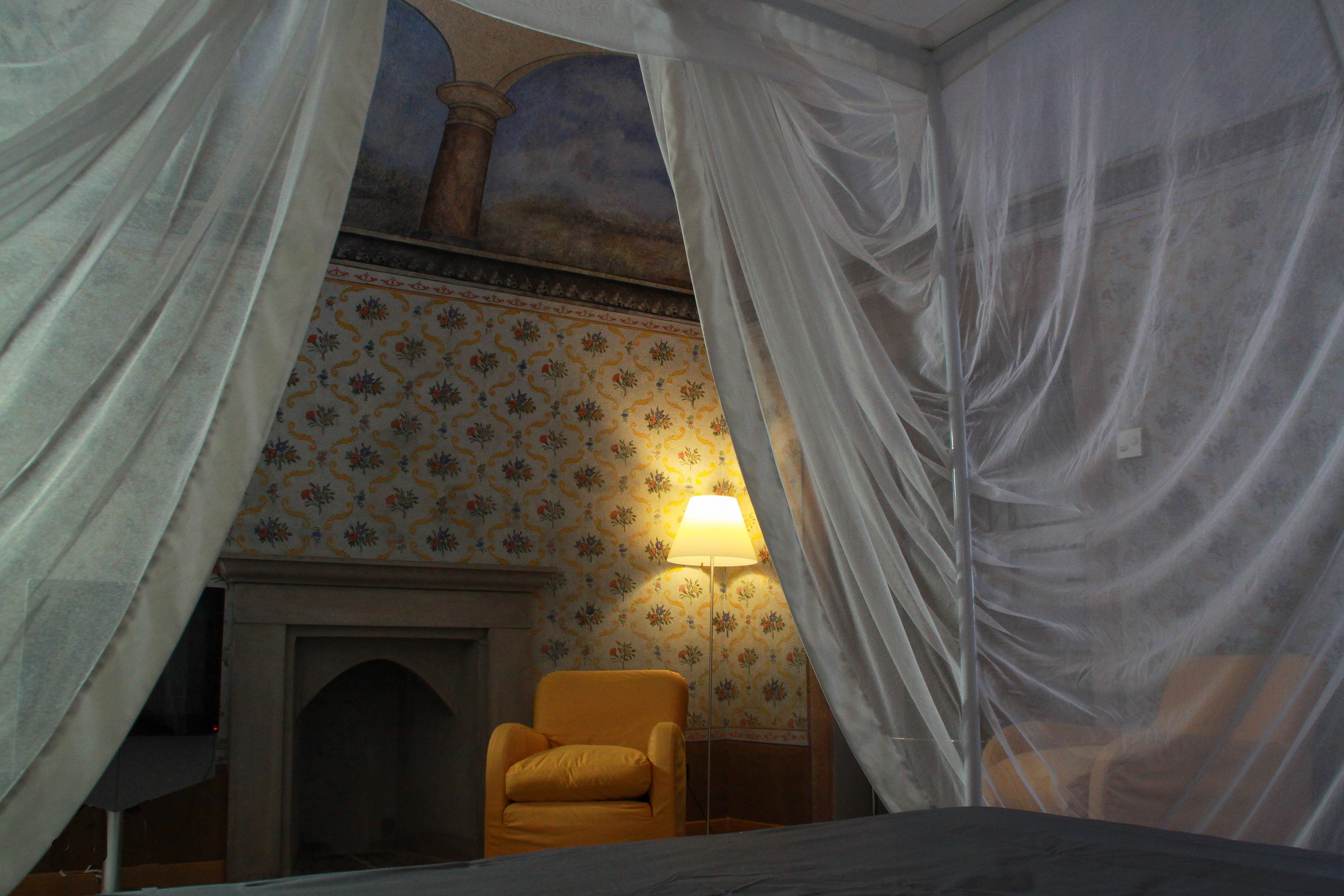 suite | 1 bedroom, minibar, individually decorated, individually furnished