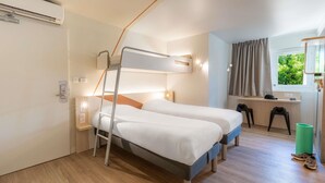 Schreibtisch, schallisolierte Zimmer, kostenloses WLAN, Bettwäsche