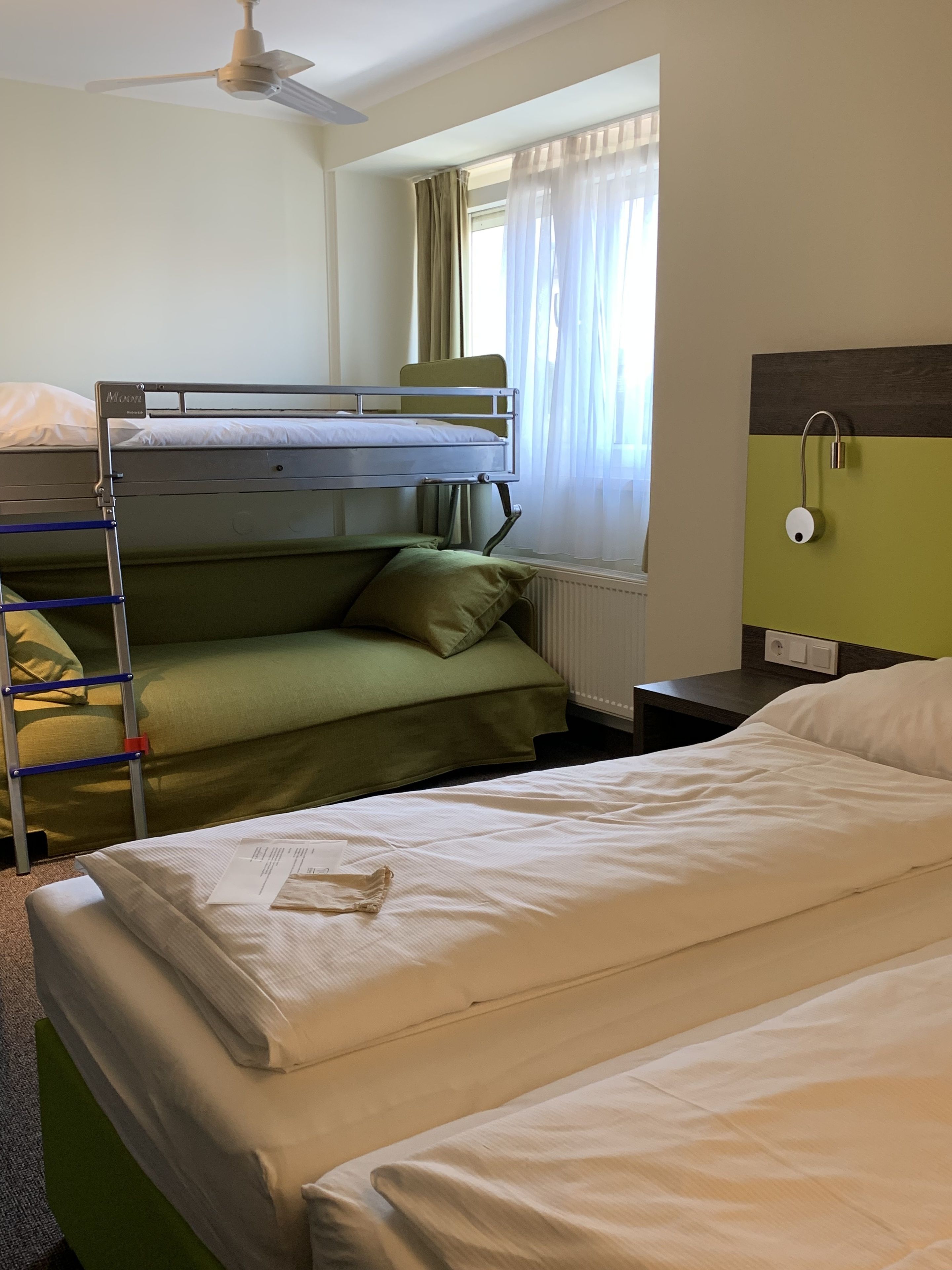 double room (extra bed) | desk, blackout curtains, soundproofing, free wifi
