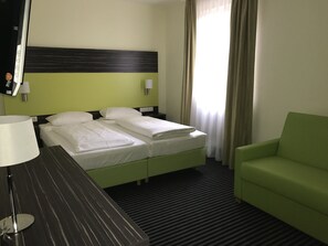 Double or Twin Room | Desk, blackout drapes, soundproofing, free WiFi - Behringers City Hotel Nürnberg (Nuremberg)