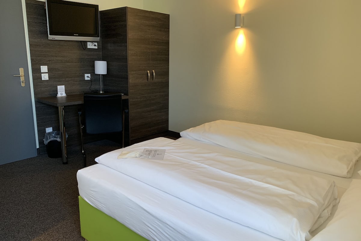 double or twin room | desk, blackout curtains, soundproofing, free wifi