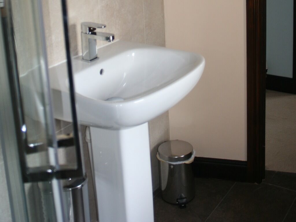 Twin Room, Ensuite | Bathroom