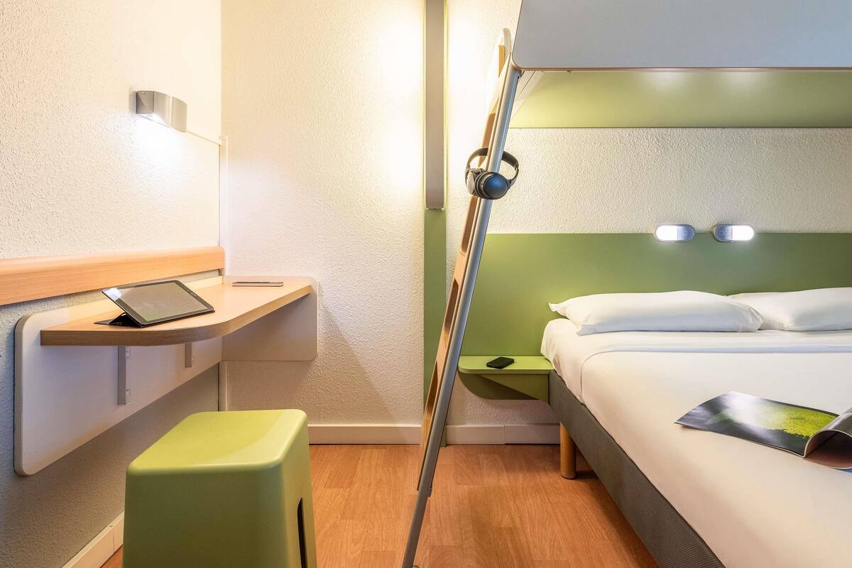 Triple Room, Multiple Beds