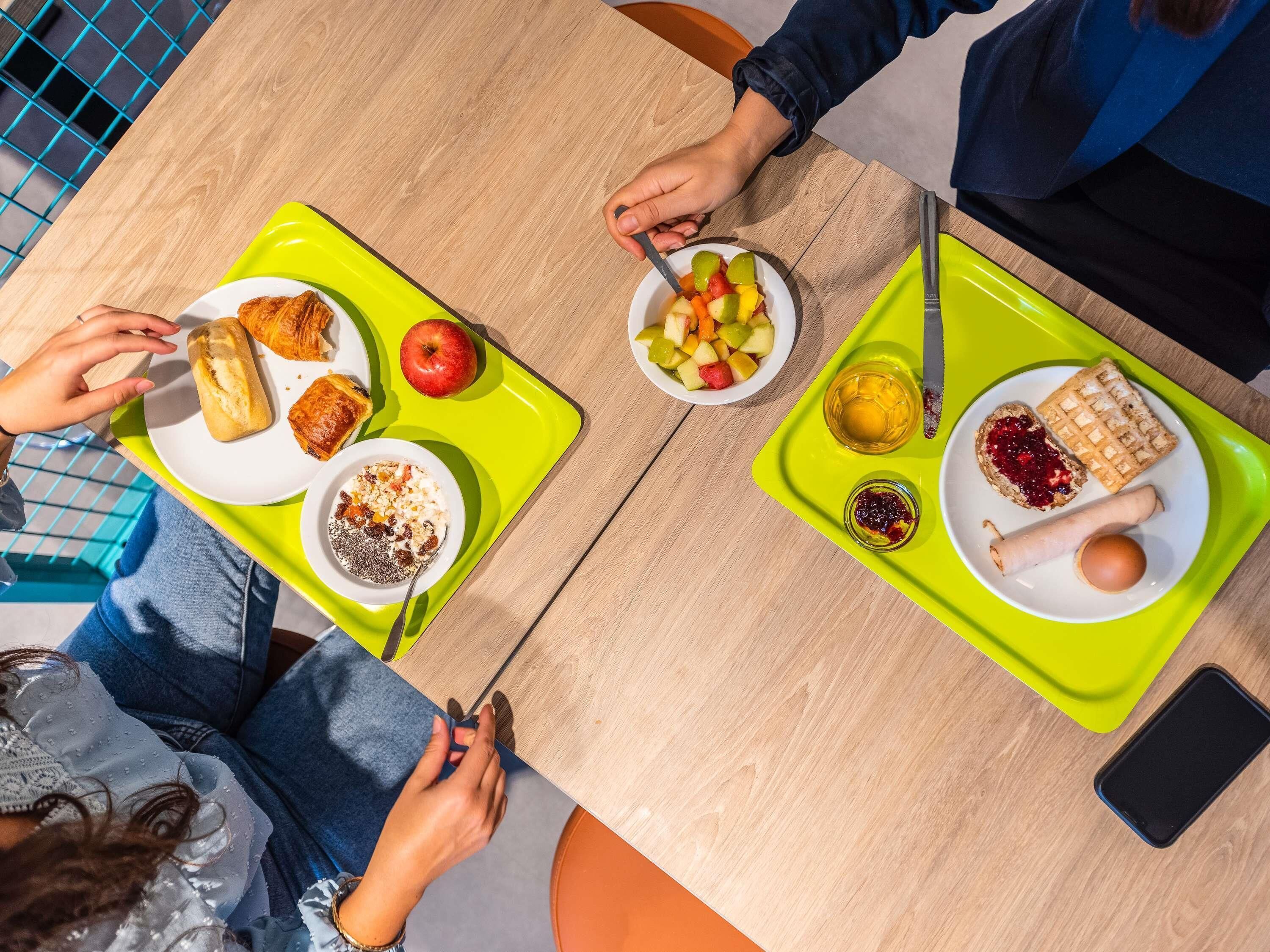 daily buffet breakfast (eur 9.5 per person)